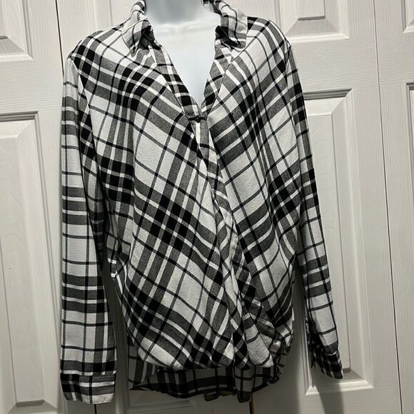Splendid Plaid Blouse  - Picture 1 of 4